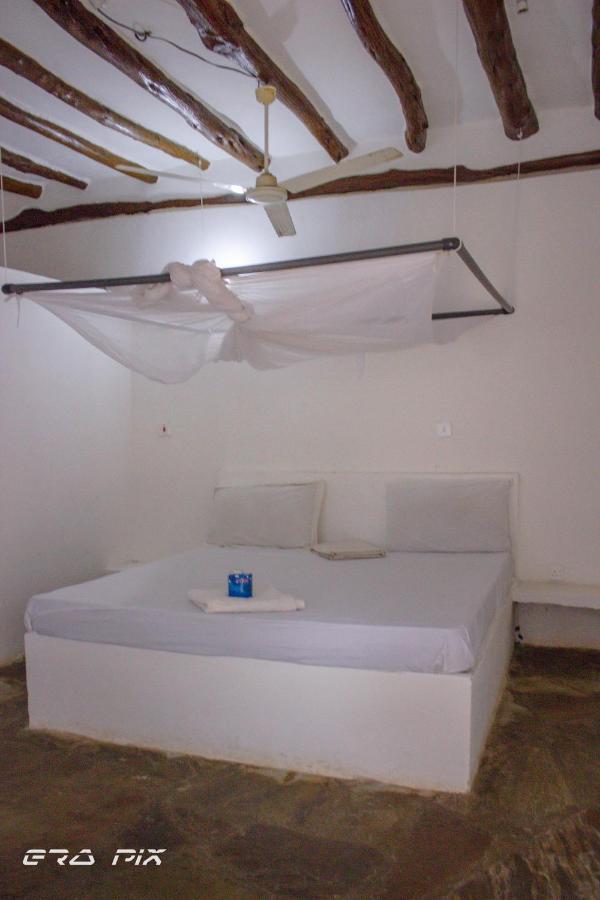 Travellers Inn Resort Malindi Kijiwetanga Extérieur photo