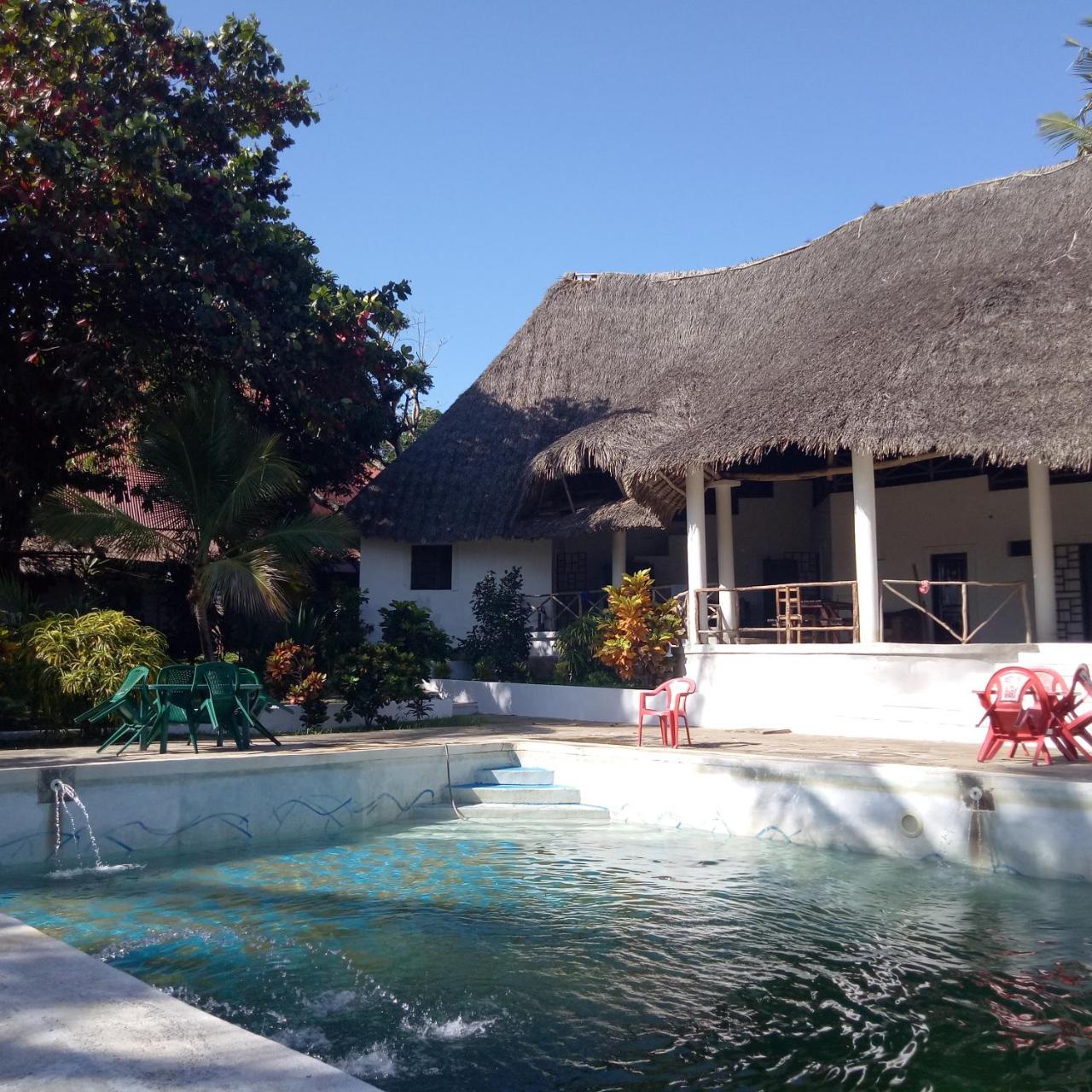 Travellers Inn Resort Malindi Kijiwetanga Extérieur photo