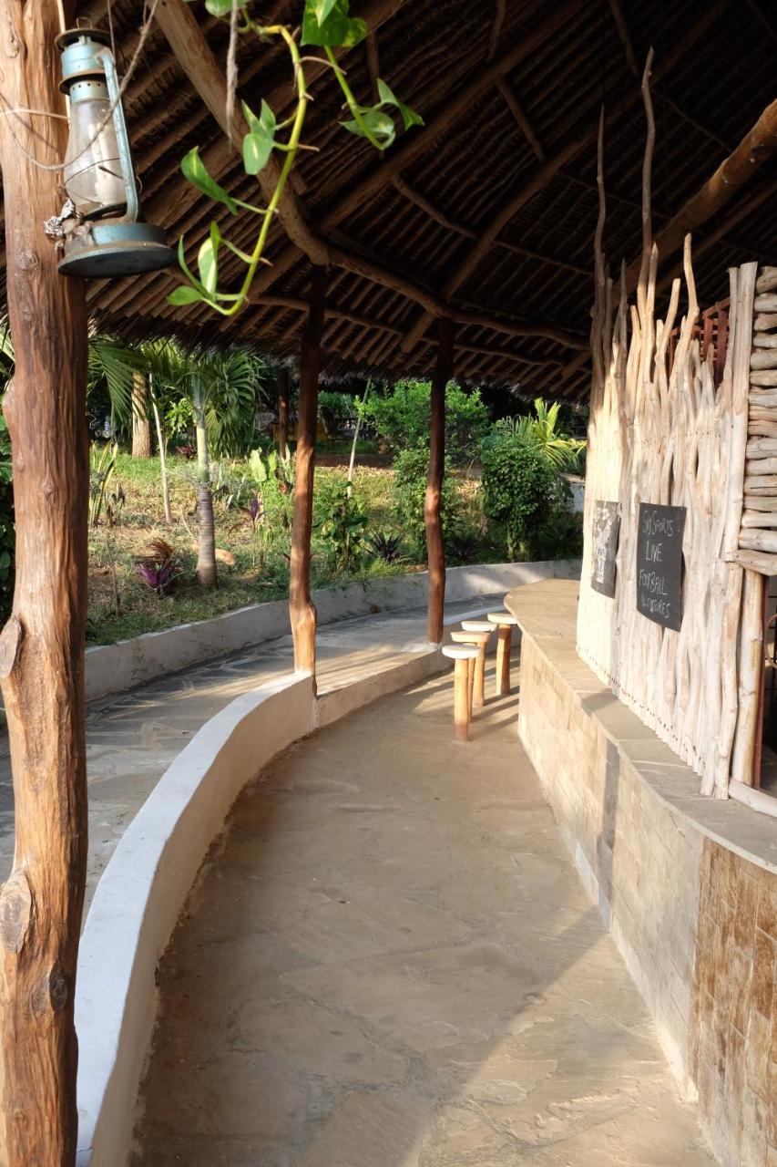 Travellers Inn Resort Malindi Kijiwetanga Extérieur photo