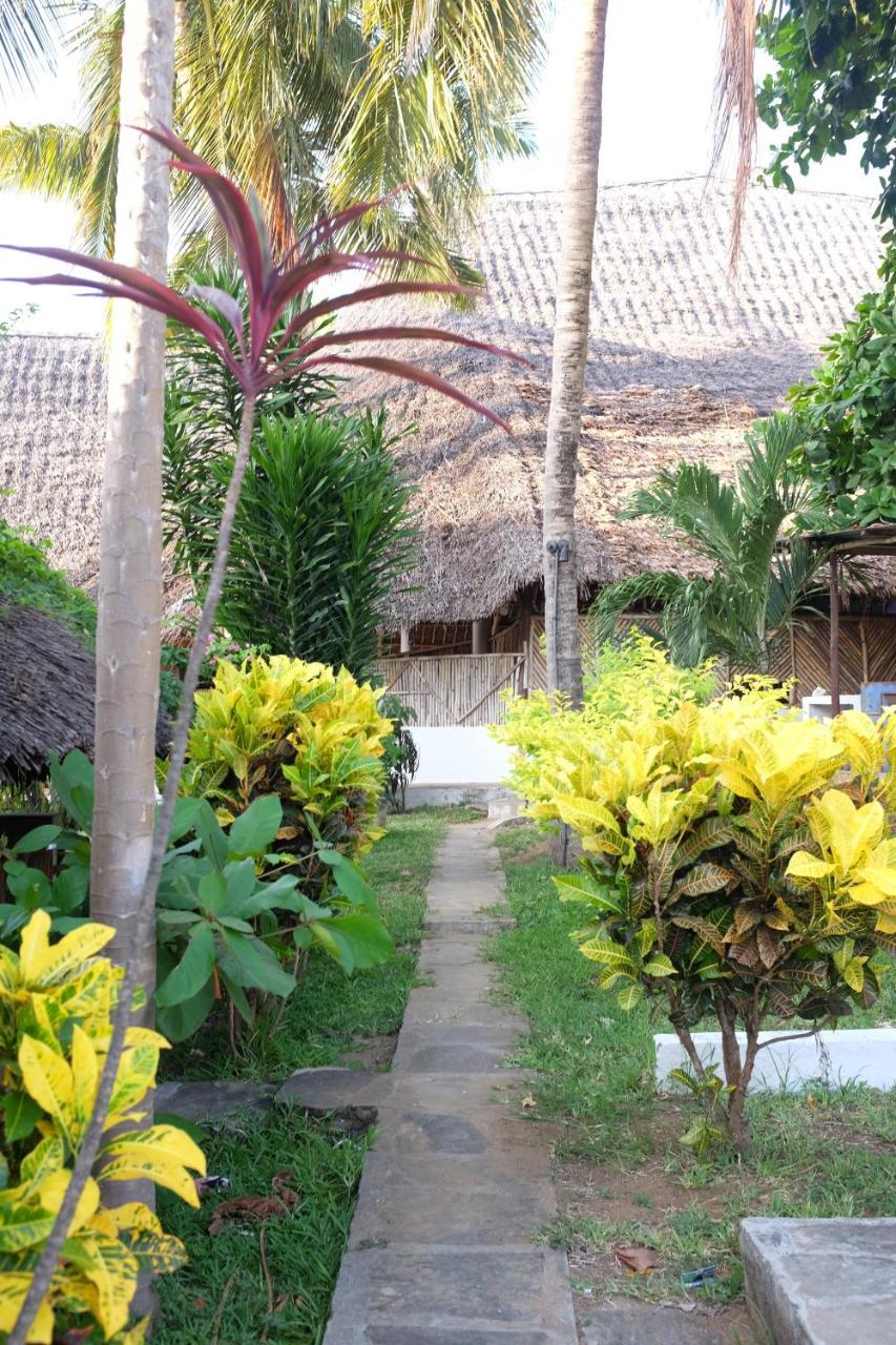 Travellers Inn Resort Malindi Kijiwetanga Extérieur photo